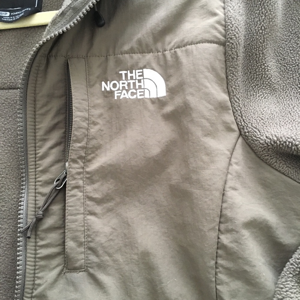 The North Face Green Hooded Jacket - Picture 3 of 6